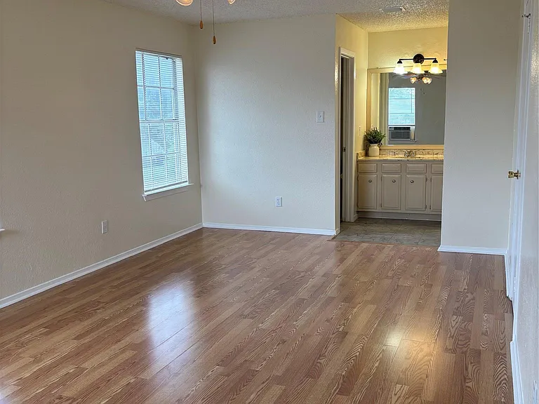 12309 Tipperary Cv — Photo 15