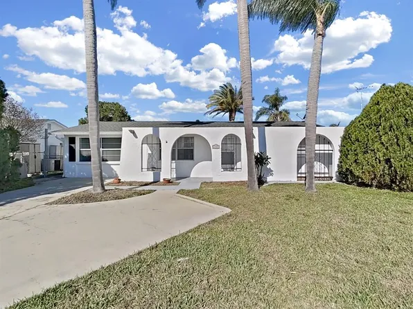 2337 Hama Dr, Holiday, FL 34691