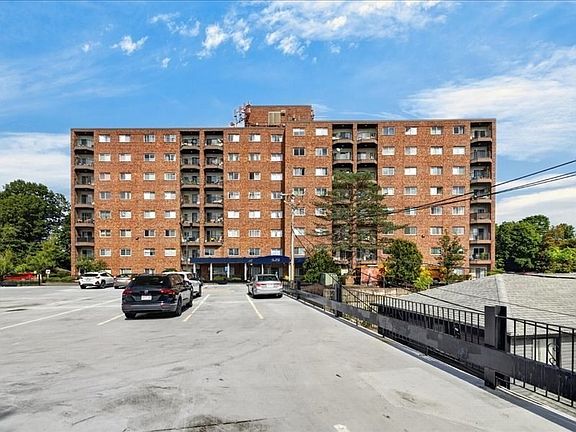 2nd image of 230 Willard St Unit 701