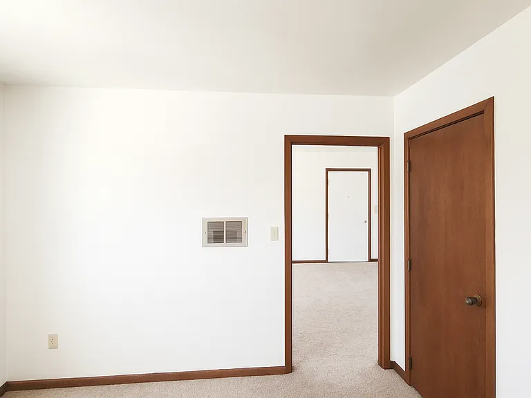 194 Hamilton Ave — Photo 4