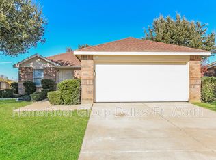 10317 Kingspoint Blvd, Fort Worth, TX 76140