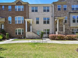 516 Sunset Park Dr, Suwanee, GA 30024