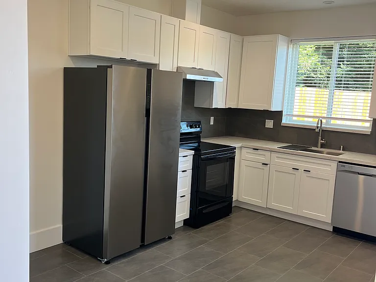 414 Grace Way — Photo 6