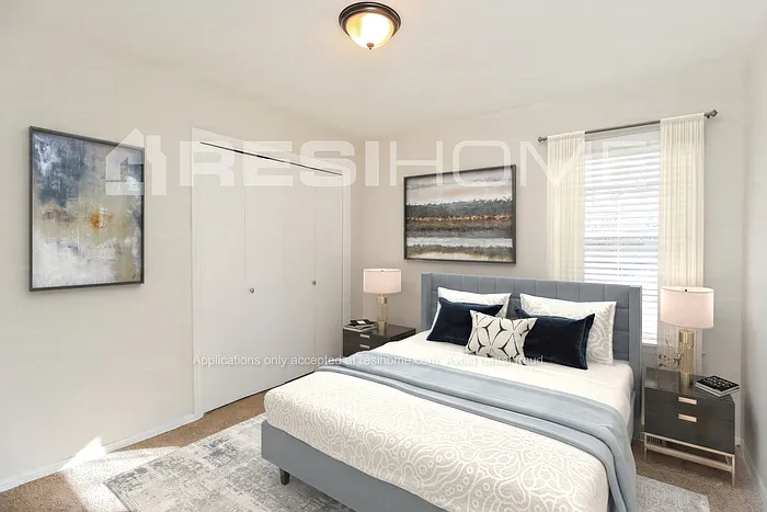 1906 Oakmeadows Dr — Photo 3