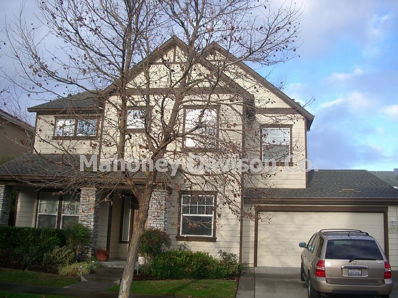 384 Song Bird Way