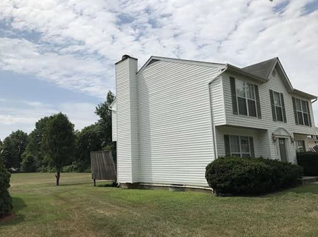 2nd image of 1107 Dixie Bowie Way