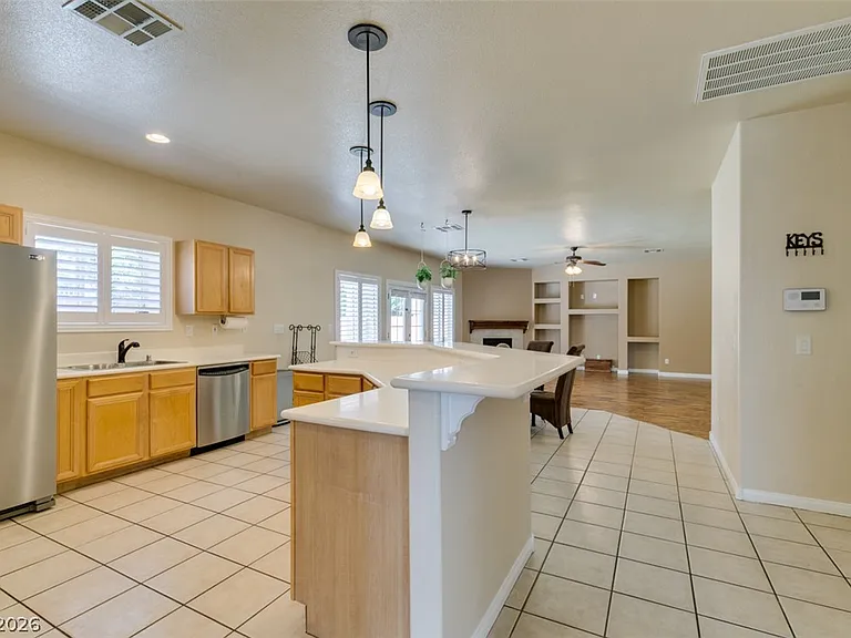 2598 Mizzoni Cir — Photo 5