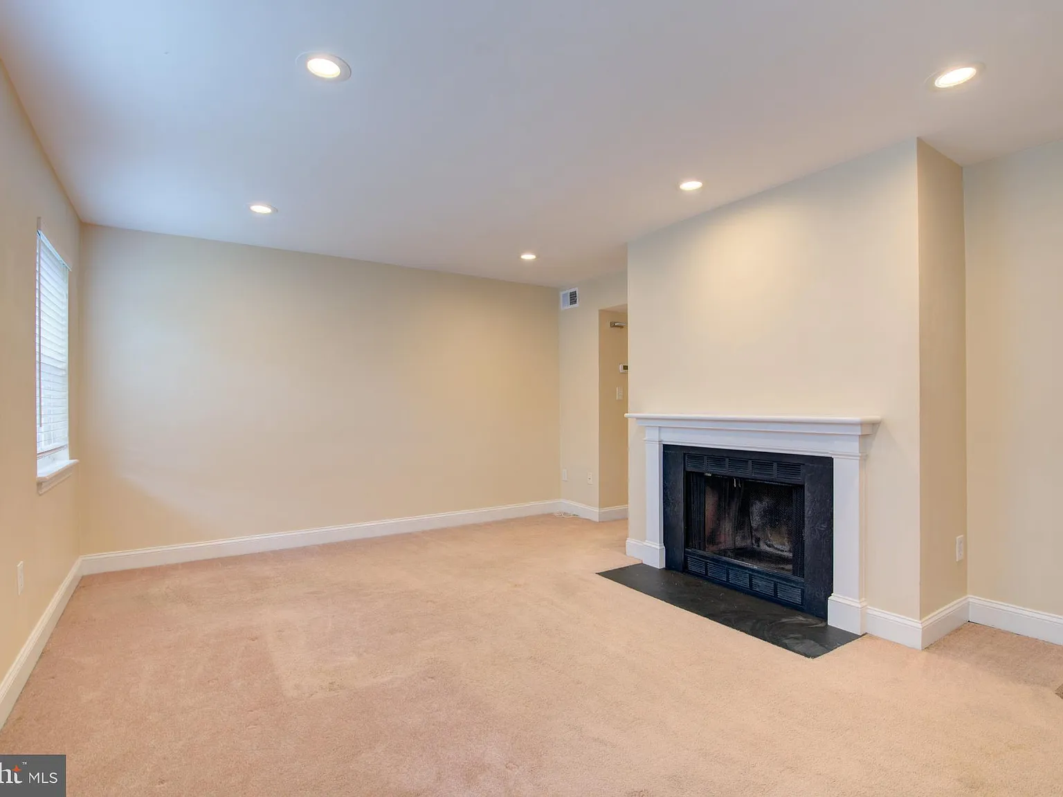 1 bed, 1.0 bath, 539 sqft, $1,895 — Photo 2