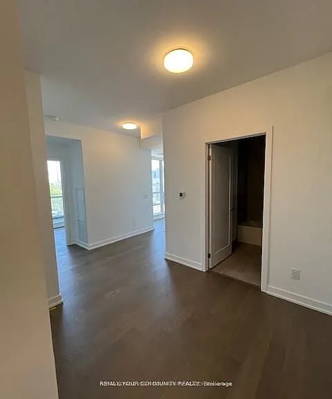 8888 Yonge St #323 — Photo 1