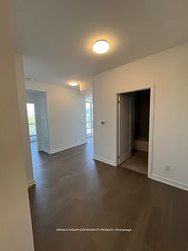 8888 Yonge St Photo 1