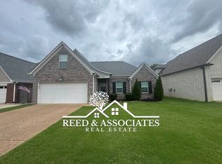 7180 Lauren Ln, Olive Branch, MS 38654