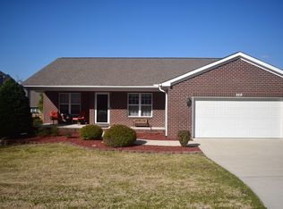 229 Savannah Garden Dr, Carthage, NC 28327