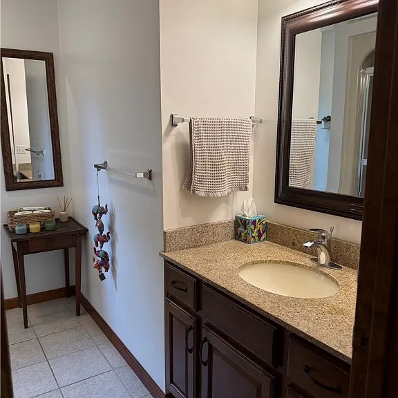 1 Alessandro Dr — Photo 8
