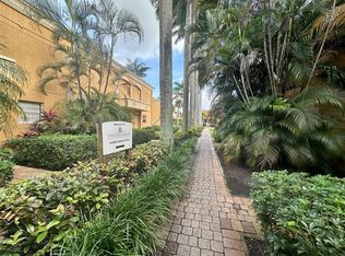 Venetian Gardens, Hialeah, FL 33015