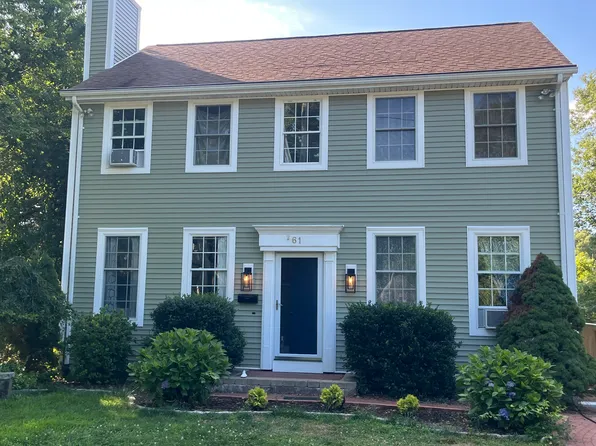 61 Christopher St, South Kingstown, RI 02879