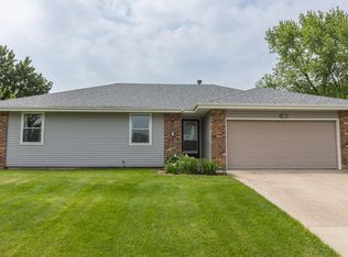 914 W Sunset St, Springfield, MO 65807