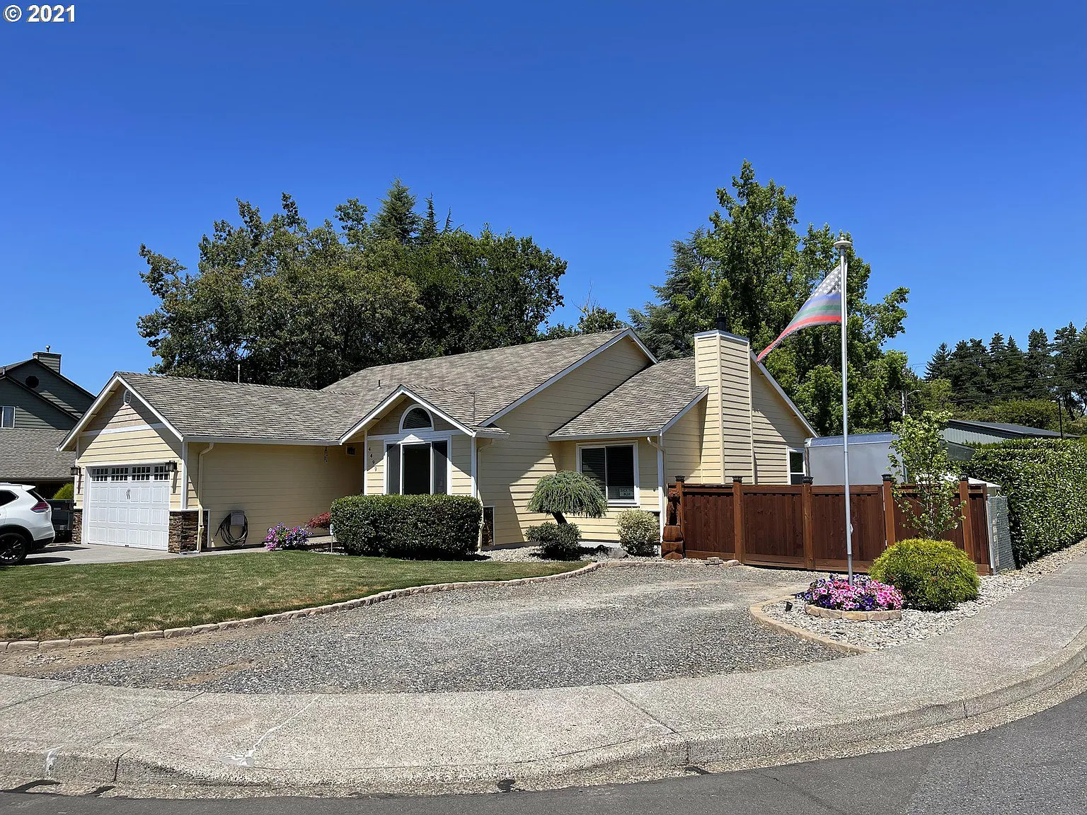 4499 SE Pennywood Dr photo 1