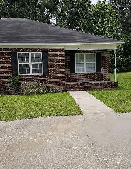 1210 Beaver Creek Dr #B — Photo 1