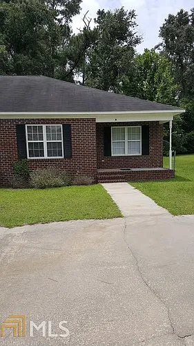 1210 Beaver Creek Dr #B Photo 1