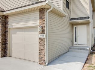 10513 Clubhouse Dr, Kansas City, KS 66109