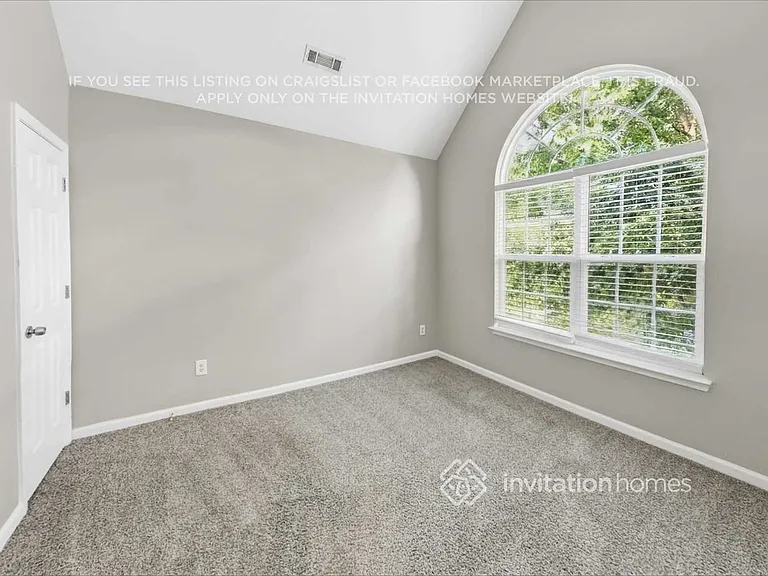 1919 Darbywine Dr — Photo 14
