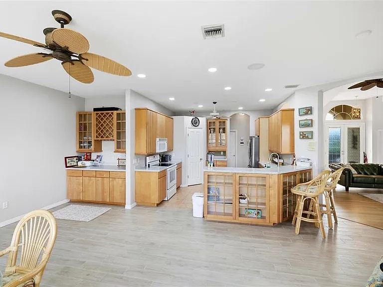 2499 Silver Palm Rd — Photo 36