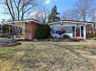 127 Coral Ter, Ballwin, MO