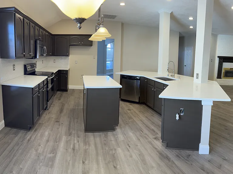 4008 Chelsea Dr — Photo 14