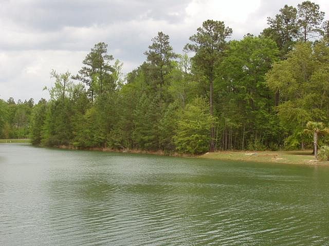 1st image of 26 Poplar Creek Dr