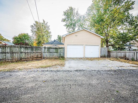3rd image of 3410 Avenue E