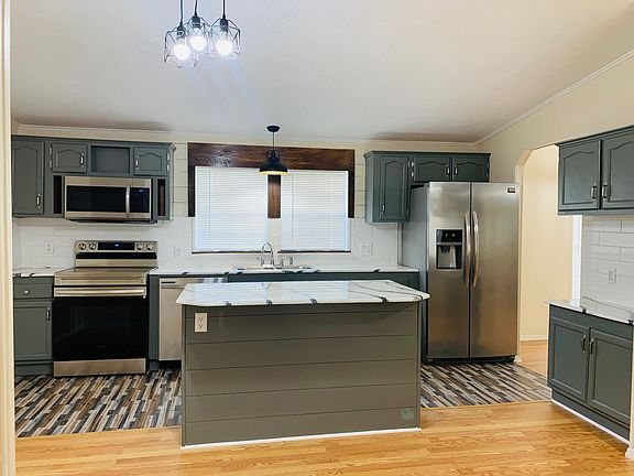 3rd image of 409 Fryer Oaks Ct #1