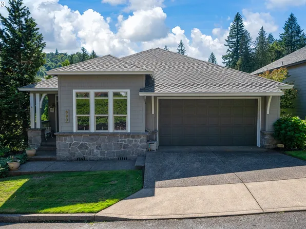 690 SE 40th Ter, Gresham, OR 97080