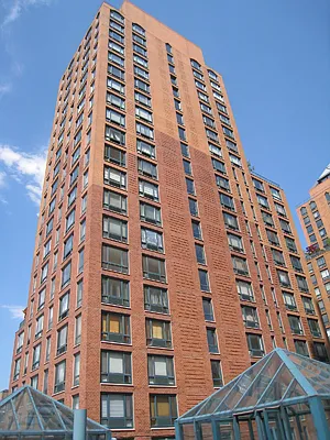 Rented by Sumitomo Real Estate Sales | media 20