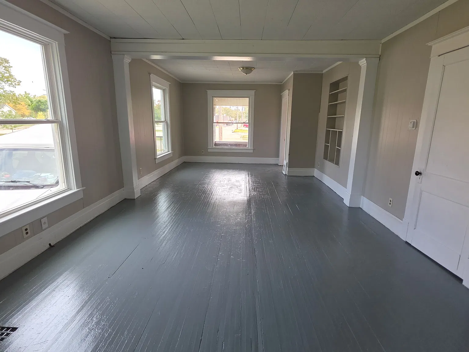 4 bed, 1.5 bath, $1,500 — Photo 3