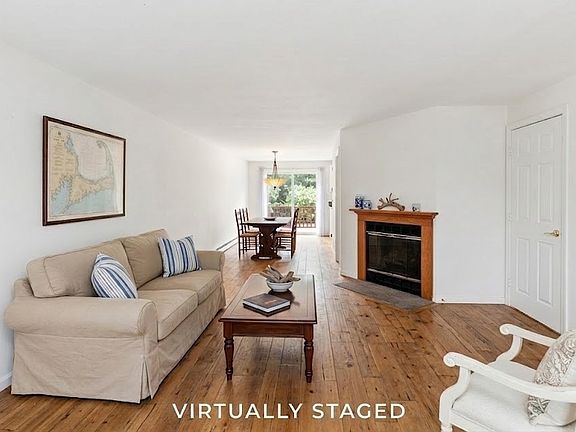 5th image of 18 Woodview Dr Unit C