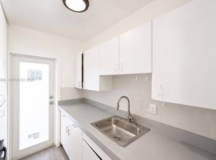 7271 Gary Ave APT 25, Miami Beach, FL 33141