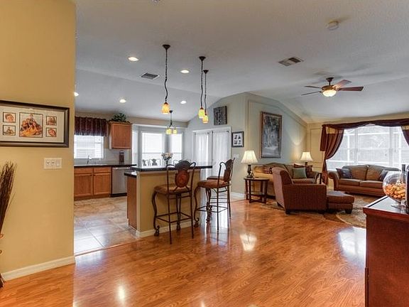 2nd image of 2655 Silvermoss Dr
