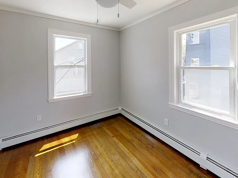 836 Canterbury St #2R — Photo 16