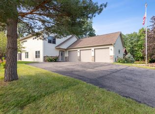 1946 77th St W, Inver Grove Heights, MN 55077