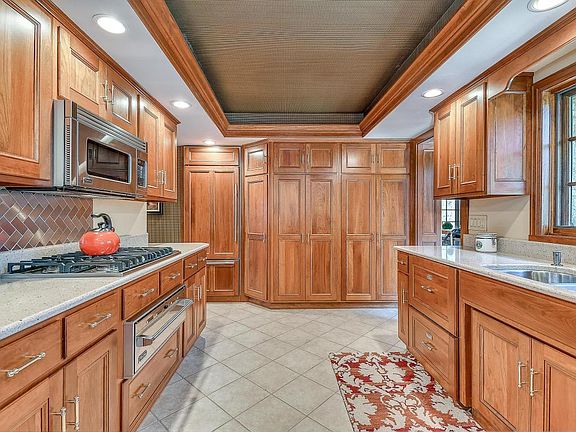 5th image of 4900 Olentangy Blvd