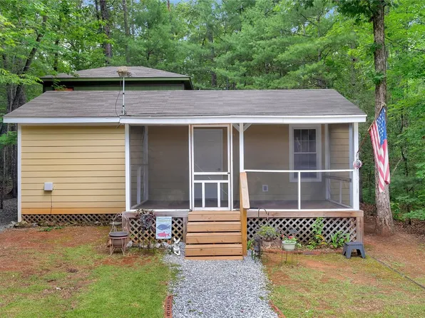 406 Dogwood Dr, Tamassee, SC 29686