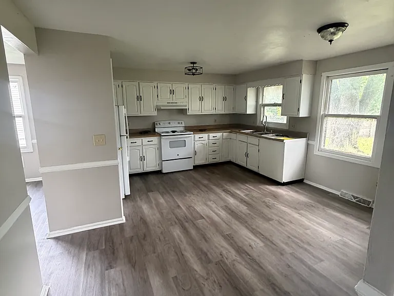 5119 Cloverbrook Dr — Photo 11