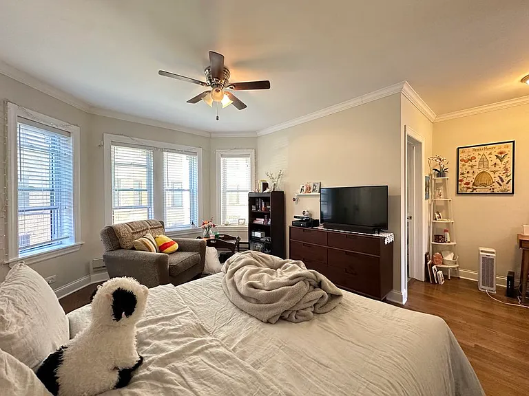 3817 N Greenview Ave #E2 — Photo 12