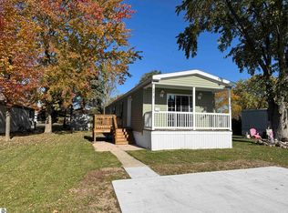 4431 Buttercup Ln, Traverse City, MI 49685
