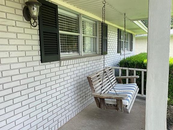 3rd image of 9100 Lark Dr