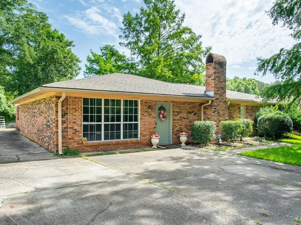 3203 Hillside Dr, Hattiesburg, MS 39401