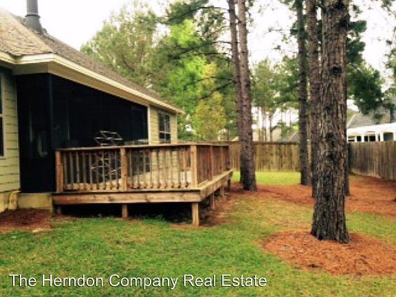 3rd image of 4420 Kenilworth Cir