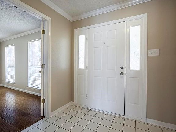 4th image of 7213 Mesa Verde Trl