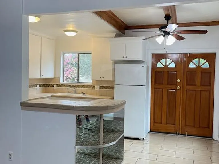 963 N Harvard Blvd — Photo 18
