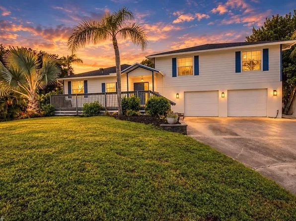 28140 Meadowlark LN, BONITA SPRINGS, FL 34134